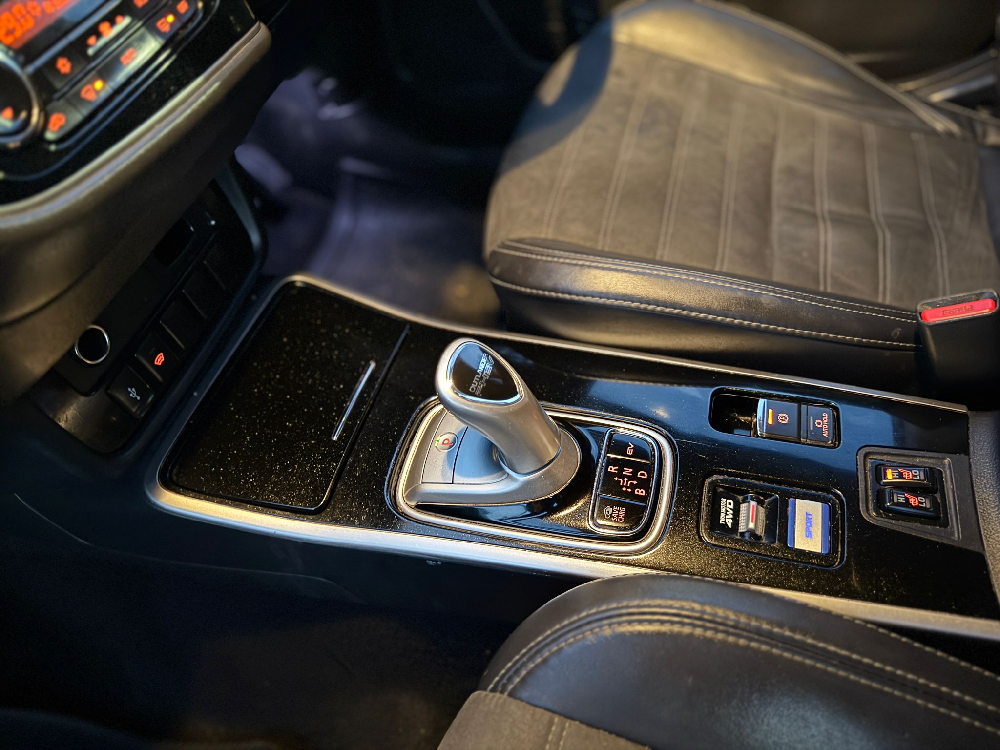 Mitsubishi Outlander 2018 Automatic Hybrid