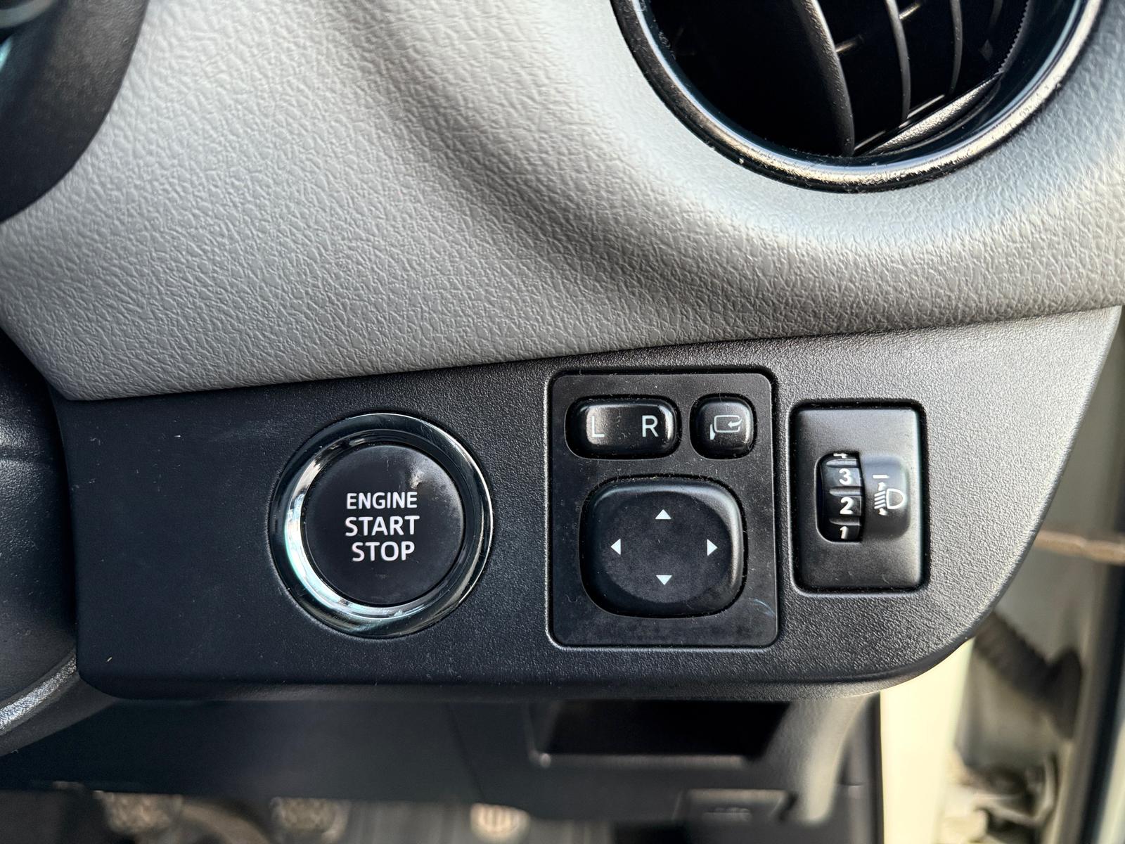 Toyota Yaris Design 2016