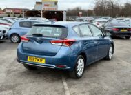 Toyota Auris Business Edition 2017 Automatic Hybrid