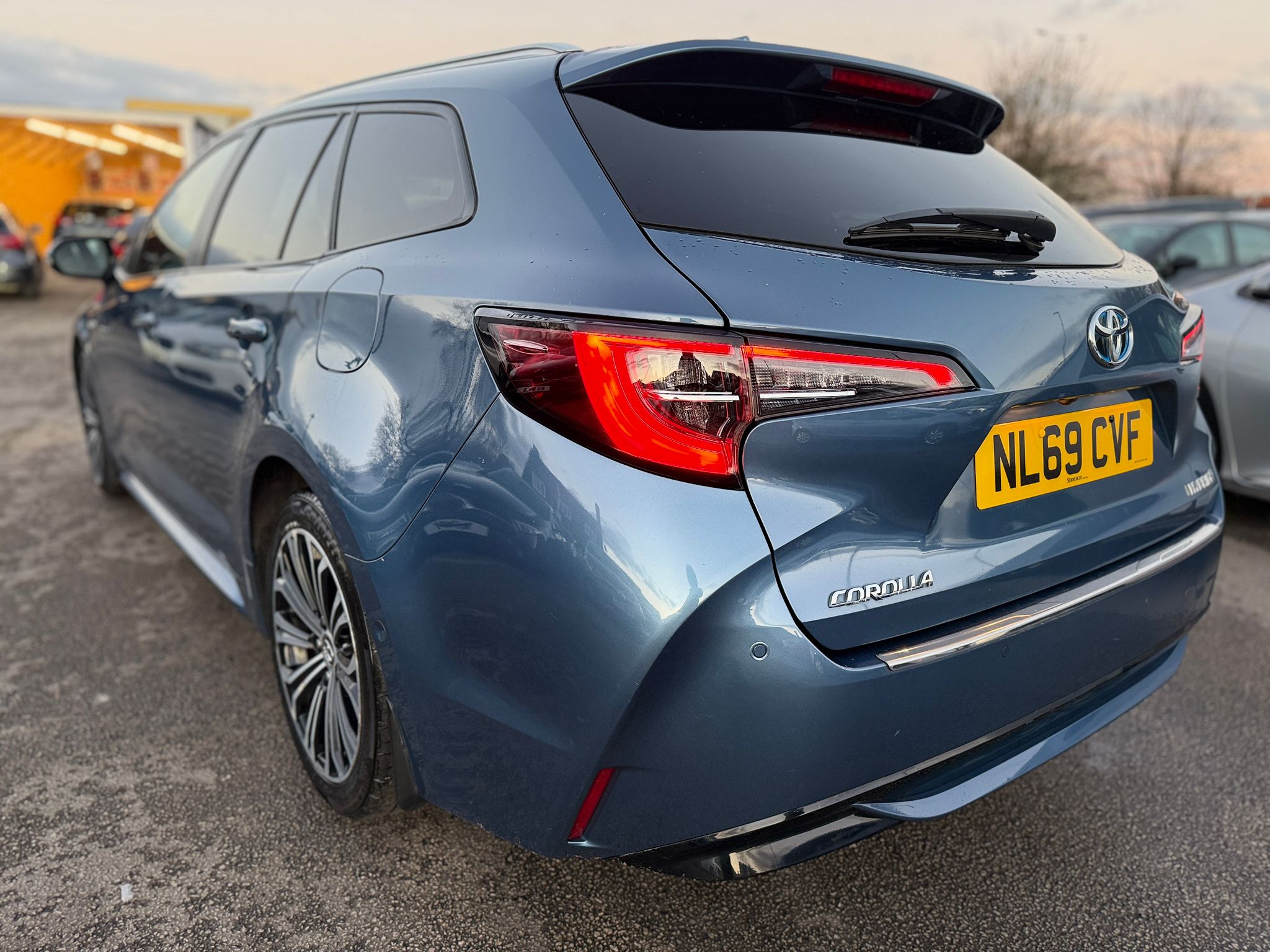 Toyota Corolla Design 2019 Automatic Hybrid