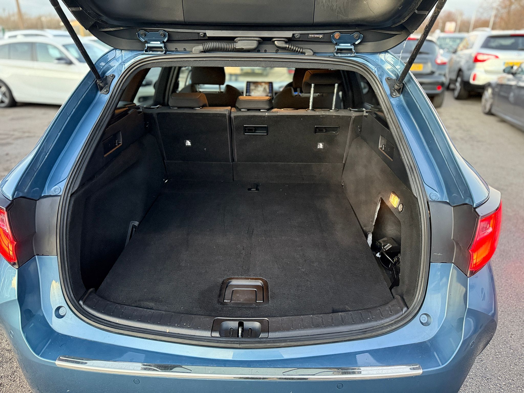 Toyota Corolla Design 2019 Automatic Hybrid