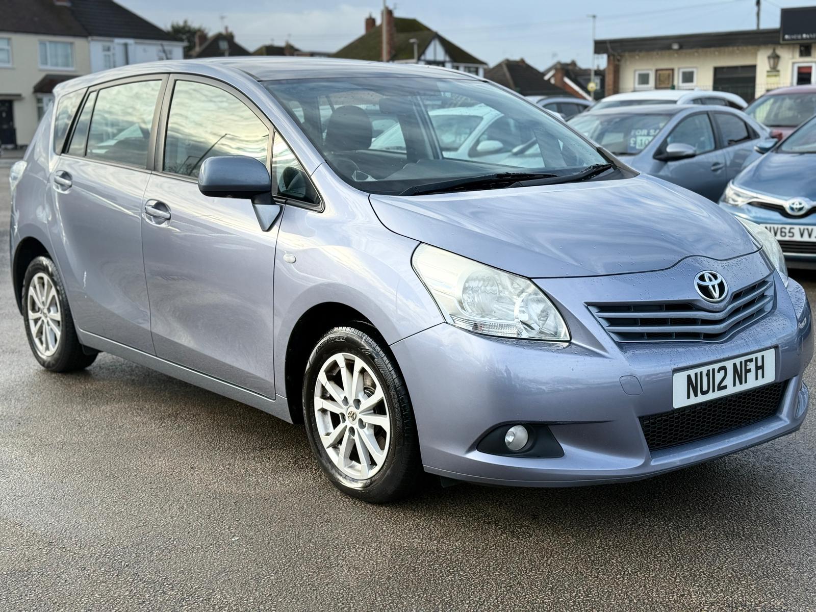 Toyota Verso TR 2012