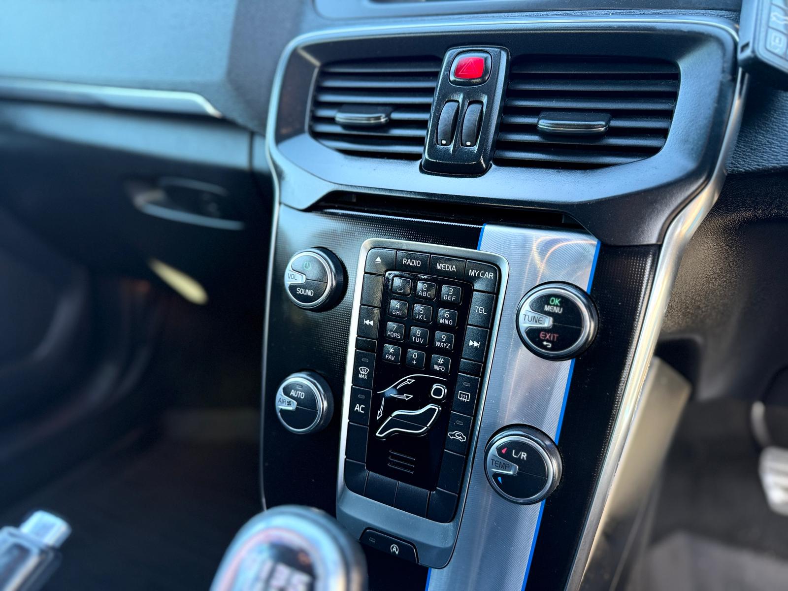 Volvo V40 R-Design 2014