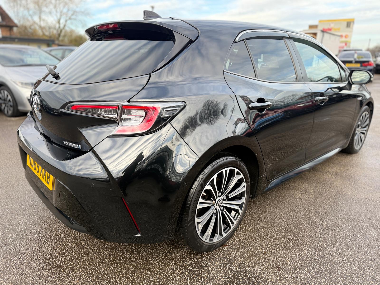 Toyota Corolla Design 2020 Automatic Hybrid