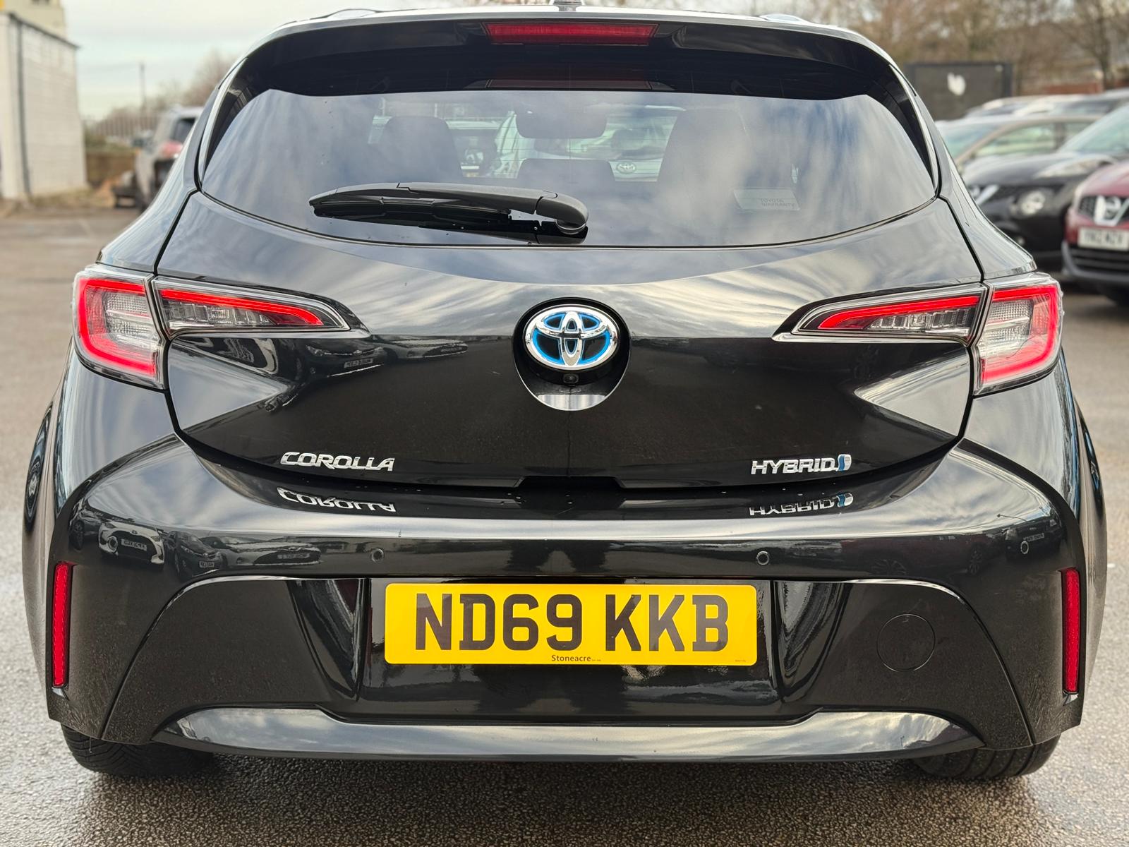 Toyota Corolla Design 2020 Automatic Hybrid