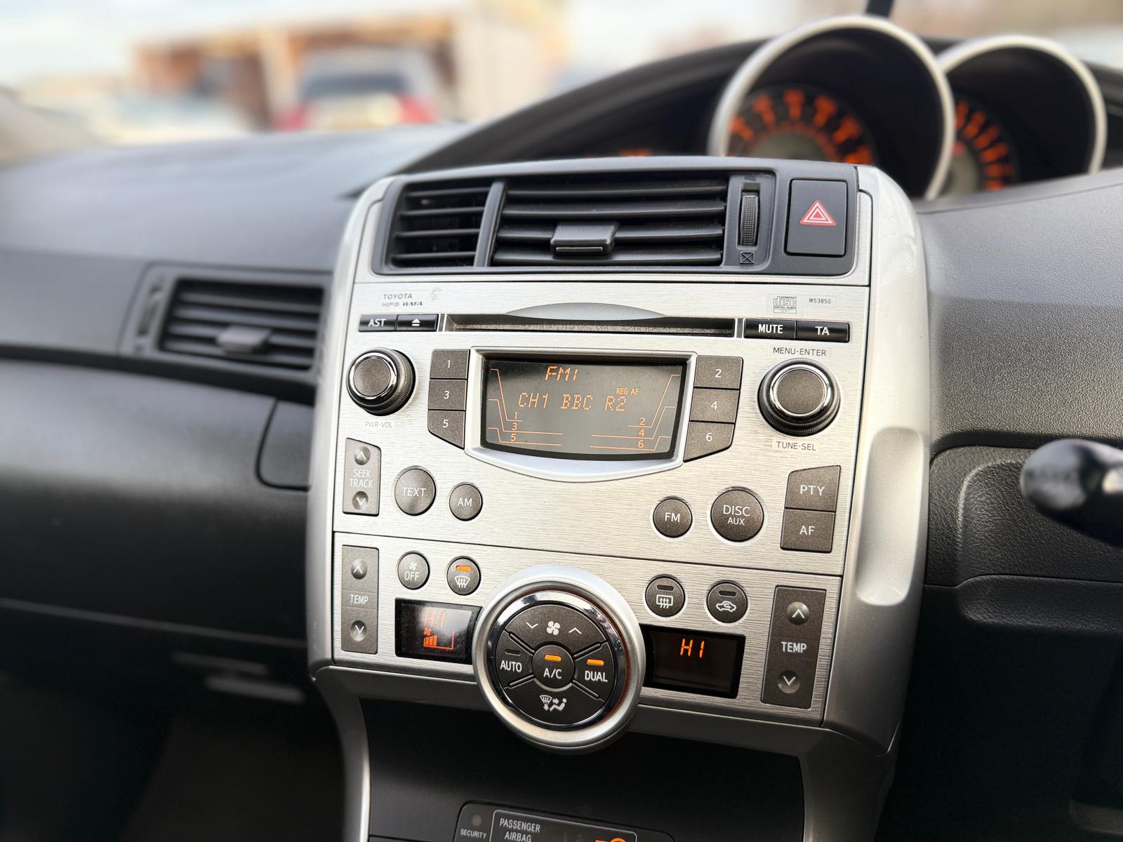 Toyota Verso TR 2012