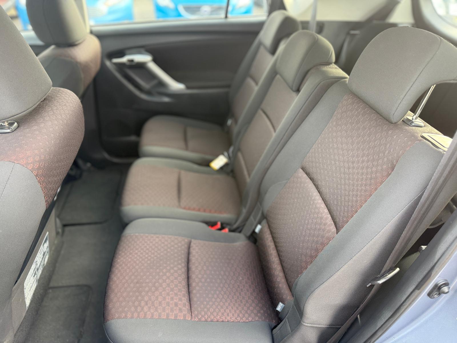 Toyota Verso TR 2012