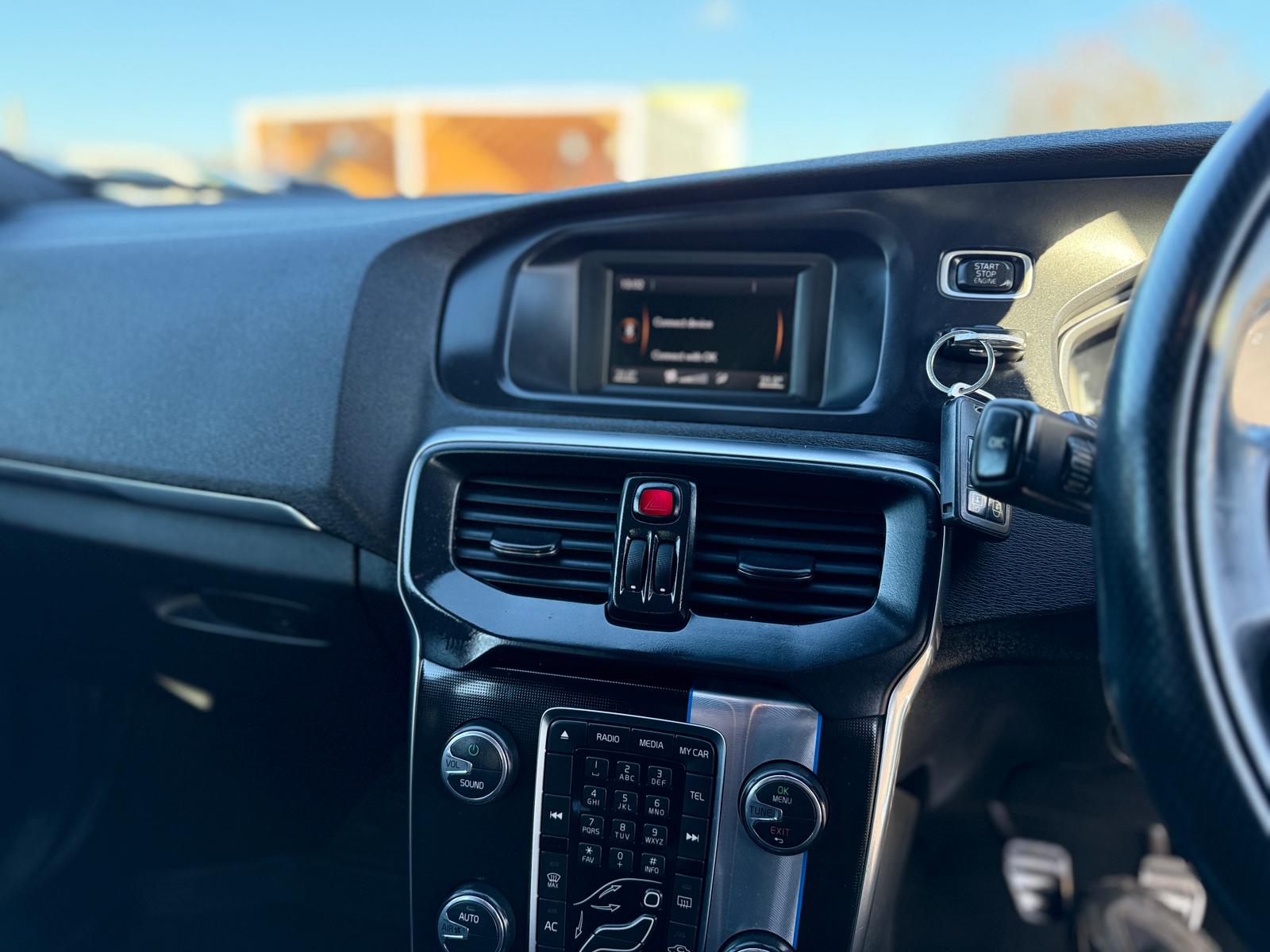 Volvo V40 R-Design 2014