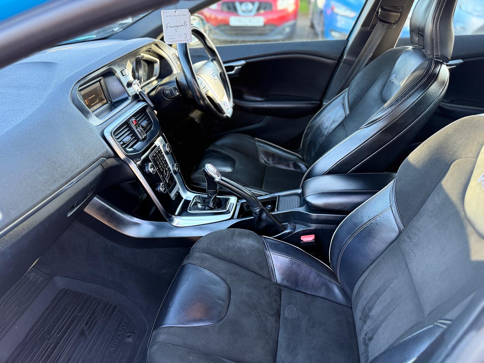 Volvo V40 R-Design 2014