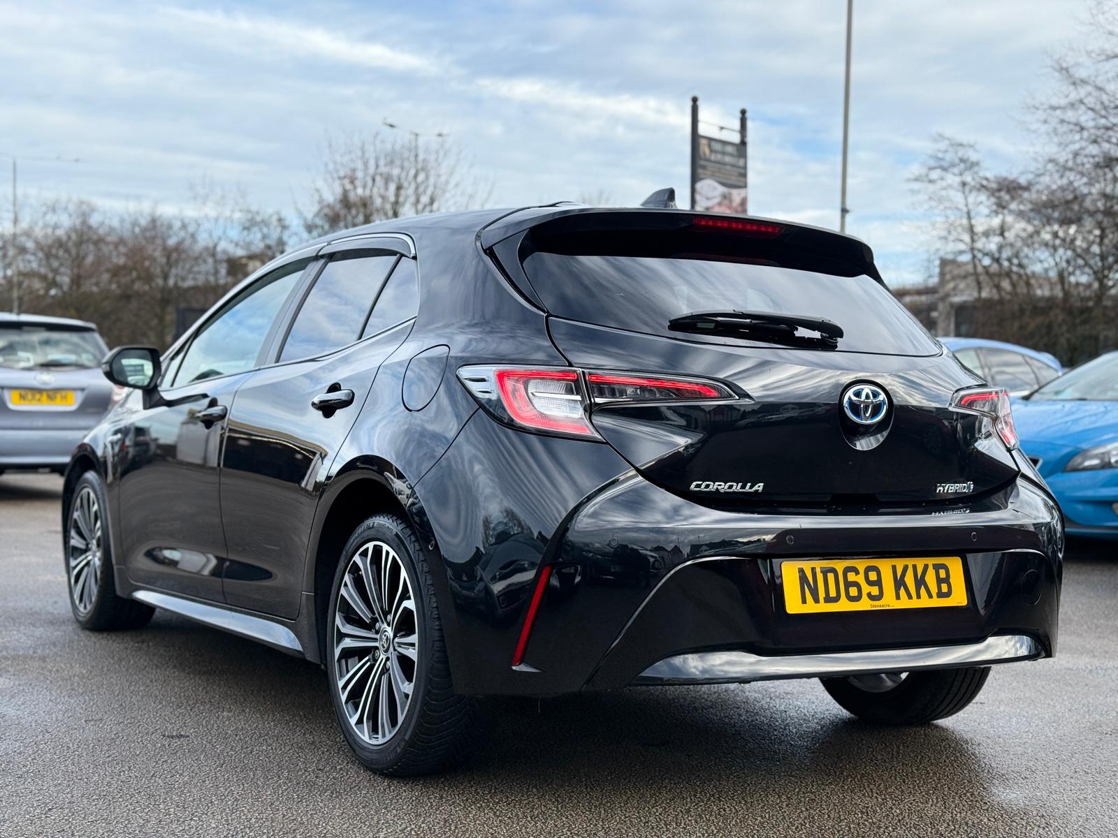 Toyota Corolla Design 2020 Automatic Hybrid