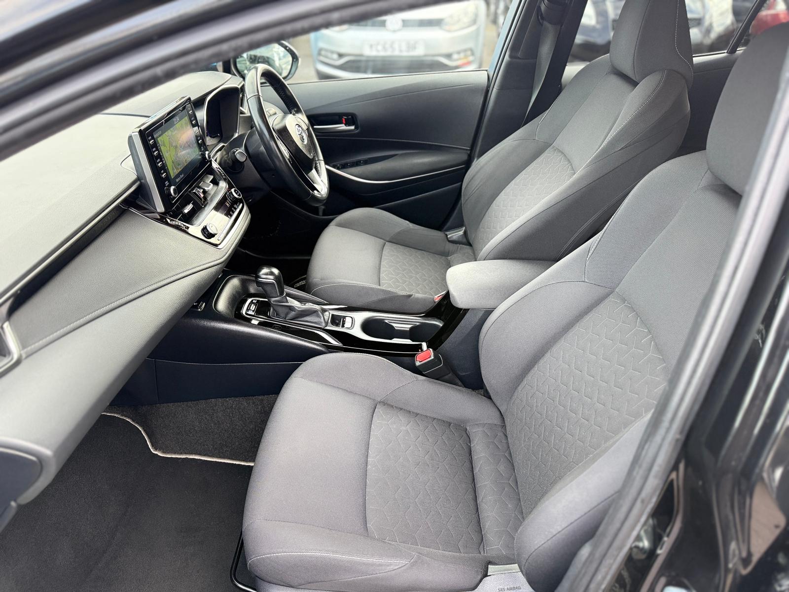 Toyota Corolla Design 2020 Automatic Hybrid