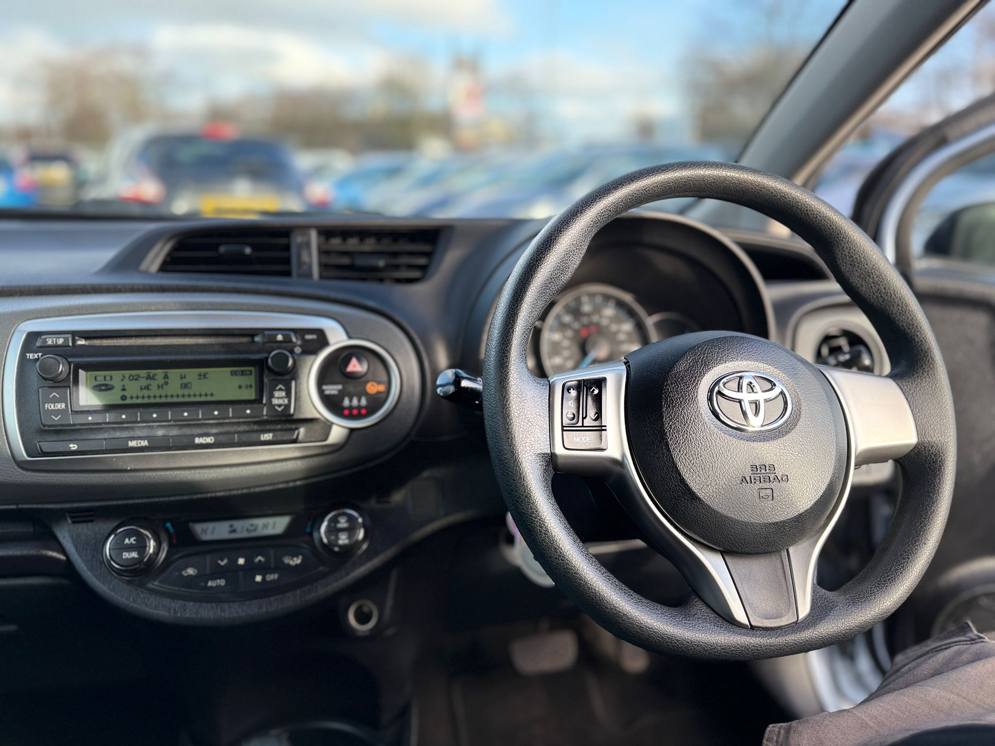 Toyota Yaris Active 2014 Hybrid Automatic