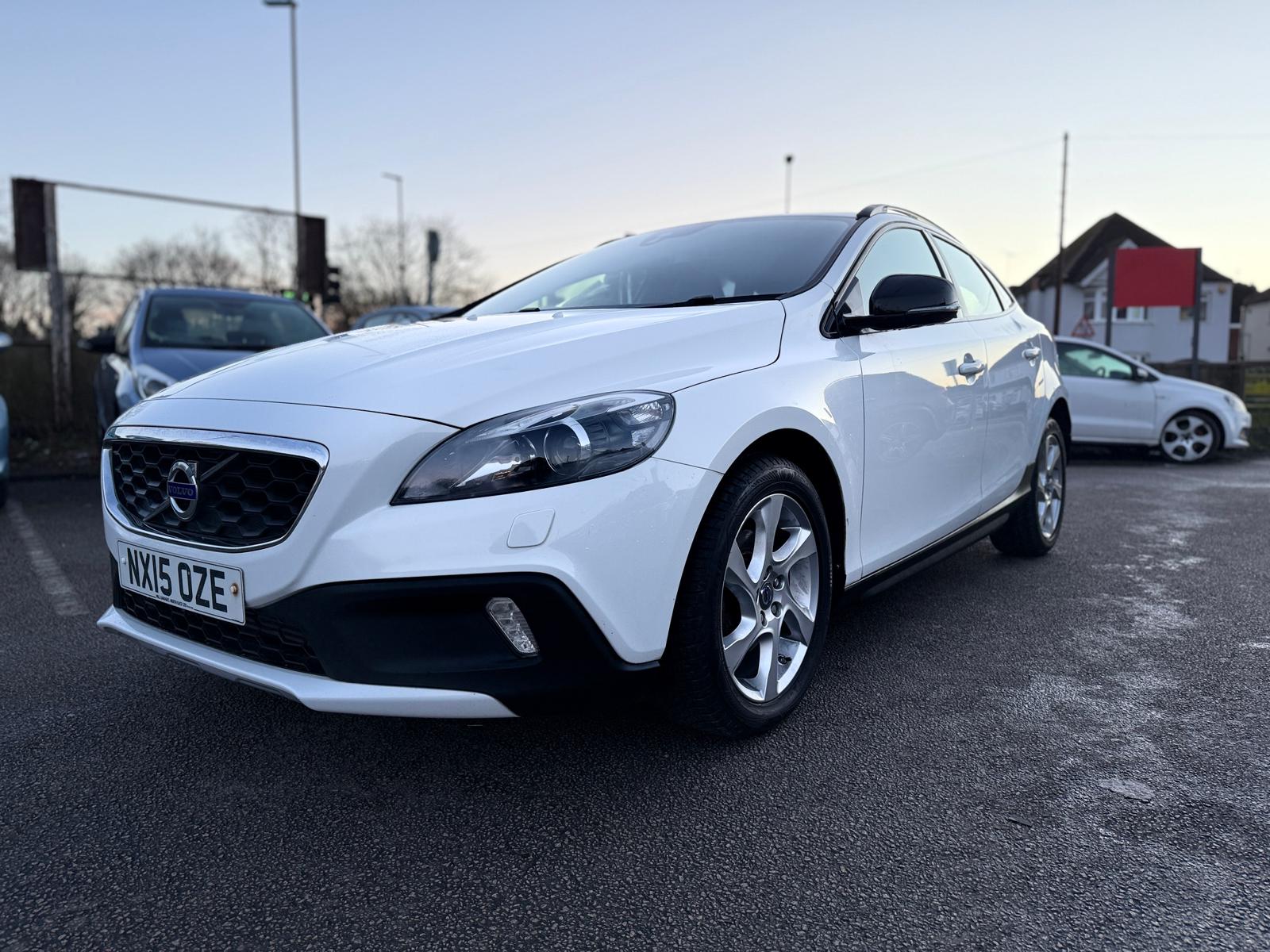 Volvo V40 Cross Country Lux Nav 2015