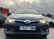 Toyota Auris Business Edition 2017 Hybrid Automatic