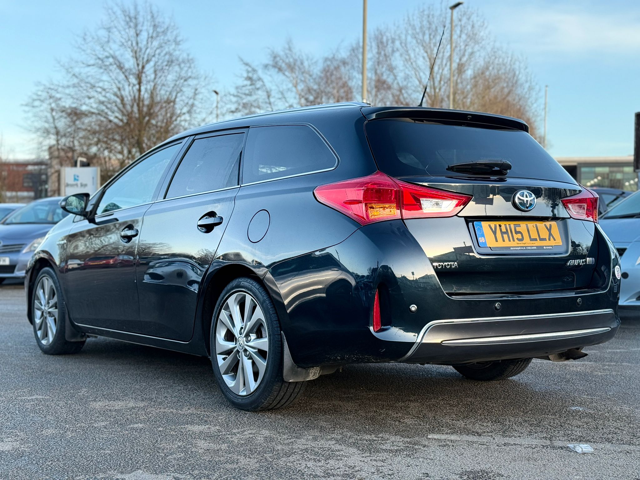 Toyota Auris Excel 2015 Hybrid Automatic