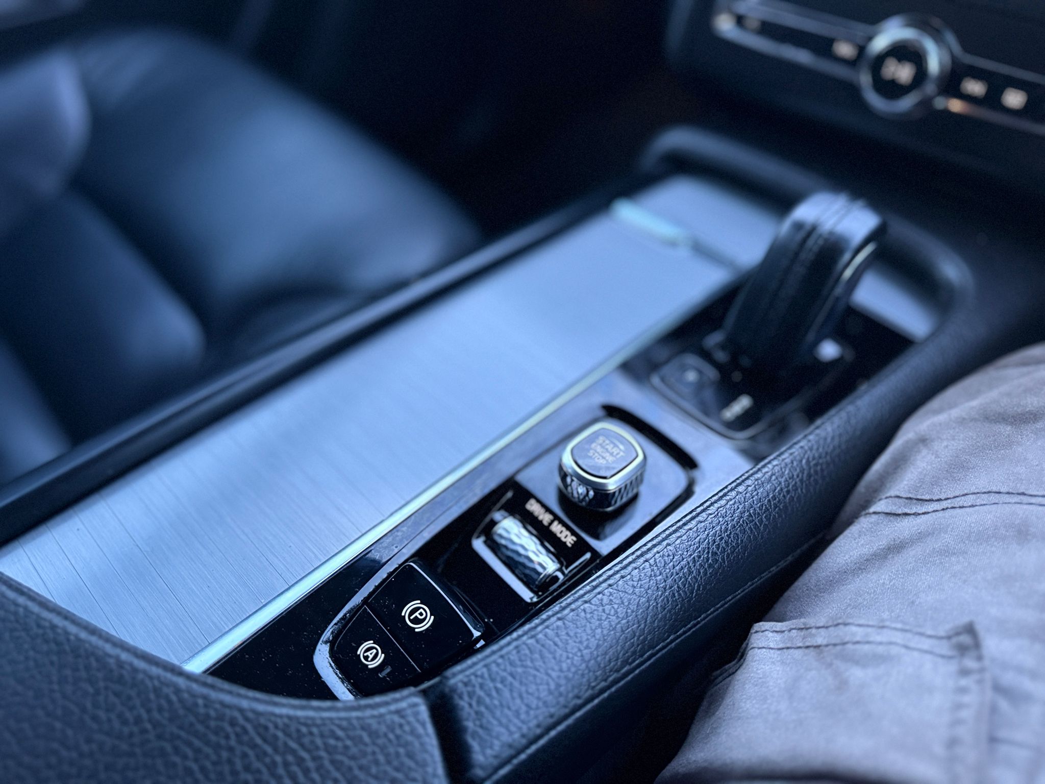 Volvo XC90 Momentum 2021 2.0 T8 11.6kWh Momentum Automatic