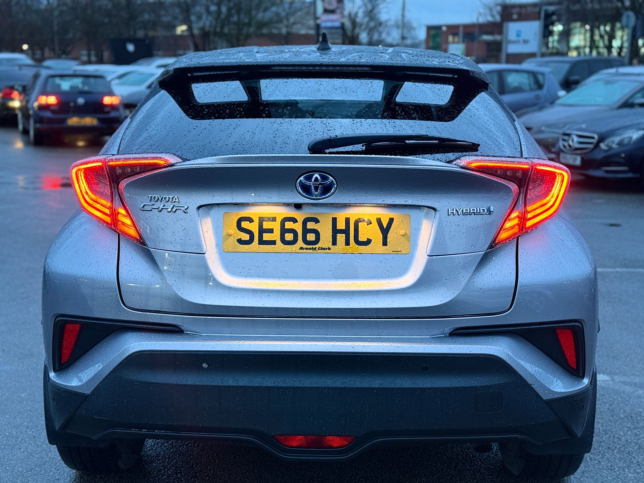 Toyota C-HR Dynamic 2017 Hybrid Automatic