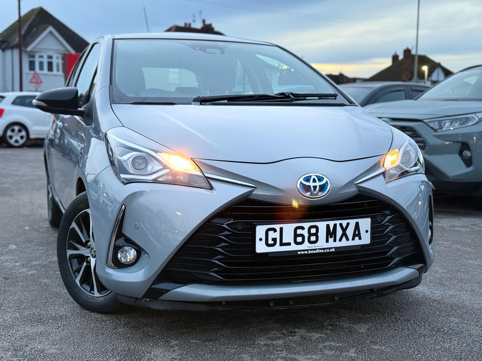 Toyota Yaris Icon Tech 2018 Hybrid Automatic