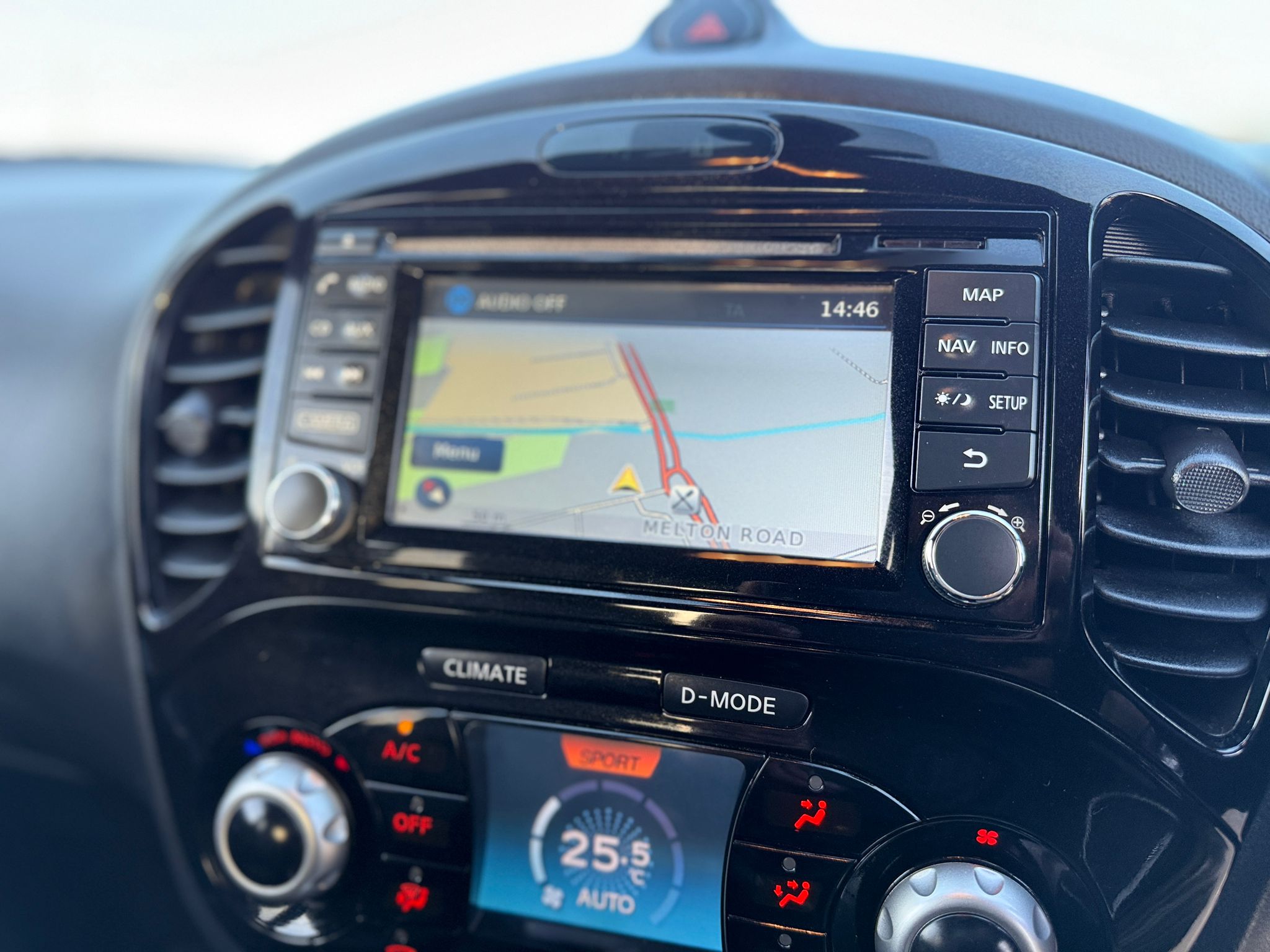 Nissan Juke Tekna 2016 Automatic