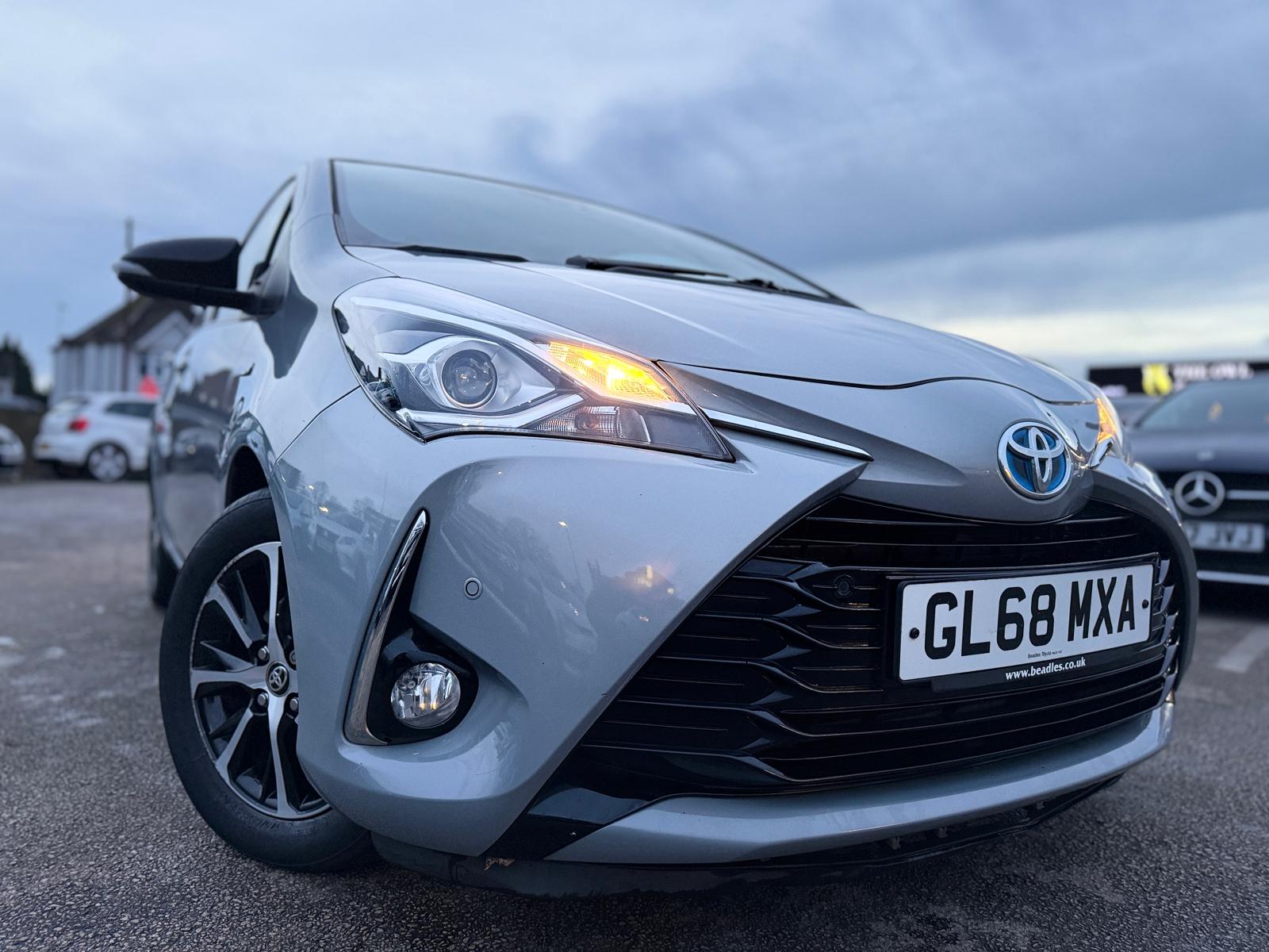 Toyota Yaris Icon Tech 2018 Hybrid Automatic