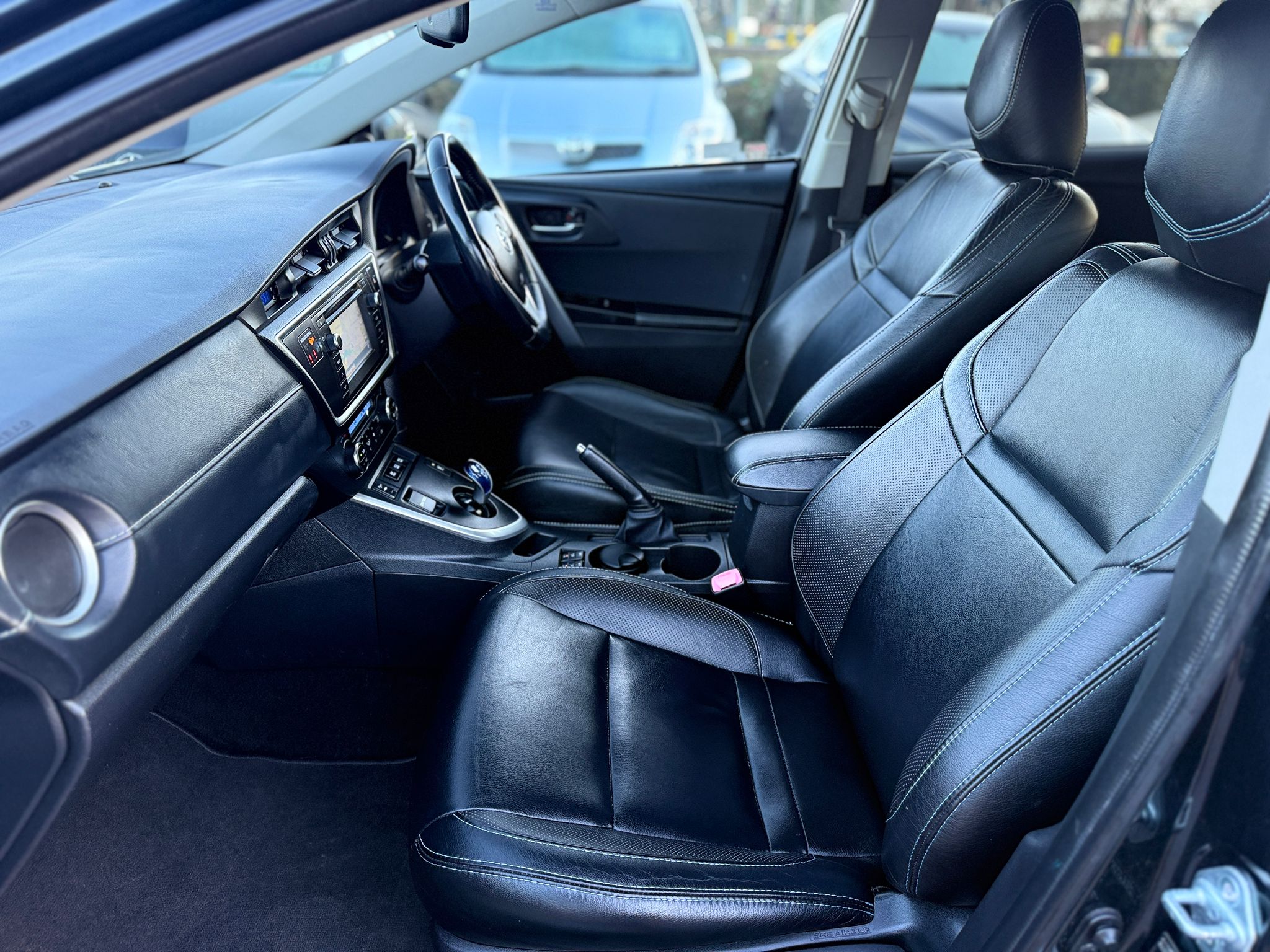 Toyota Auris Excel 2015 Hybrid Automatic