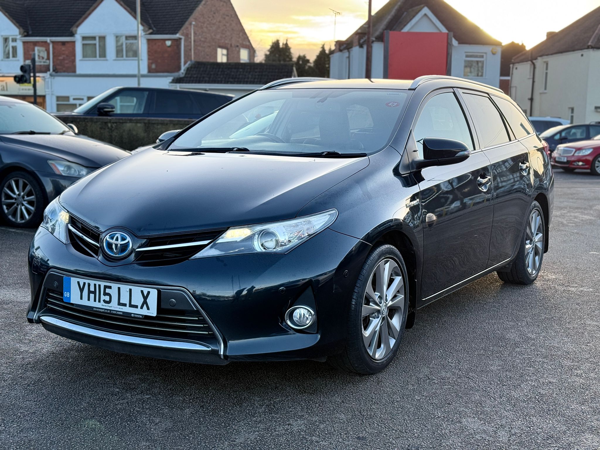 Toyota Auris Excel 2015 Hybrid Automatic