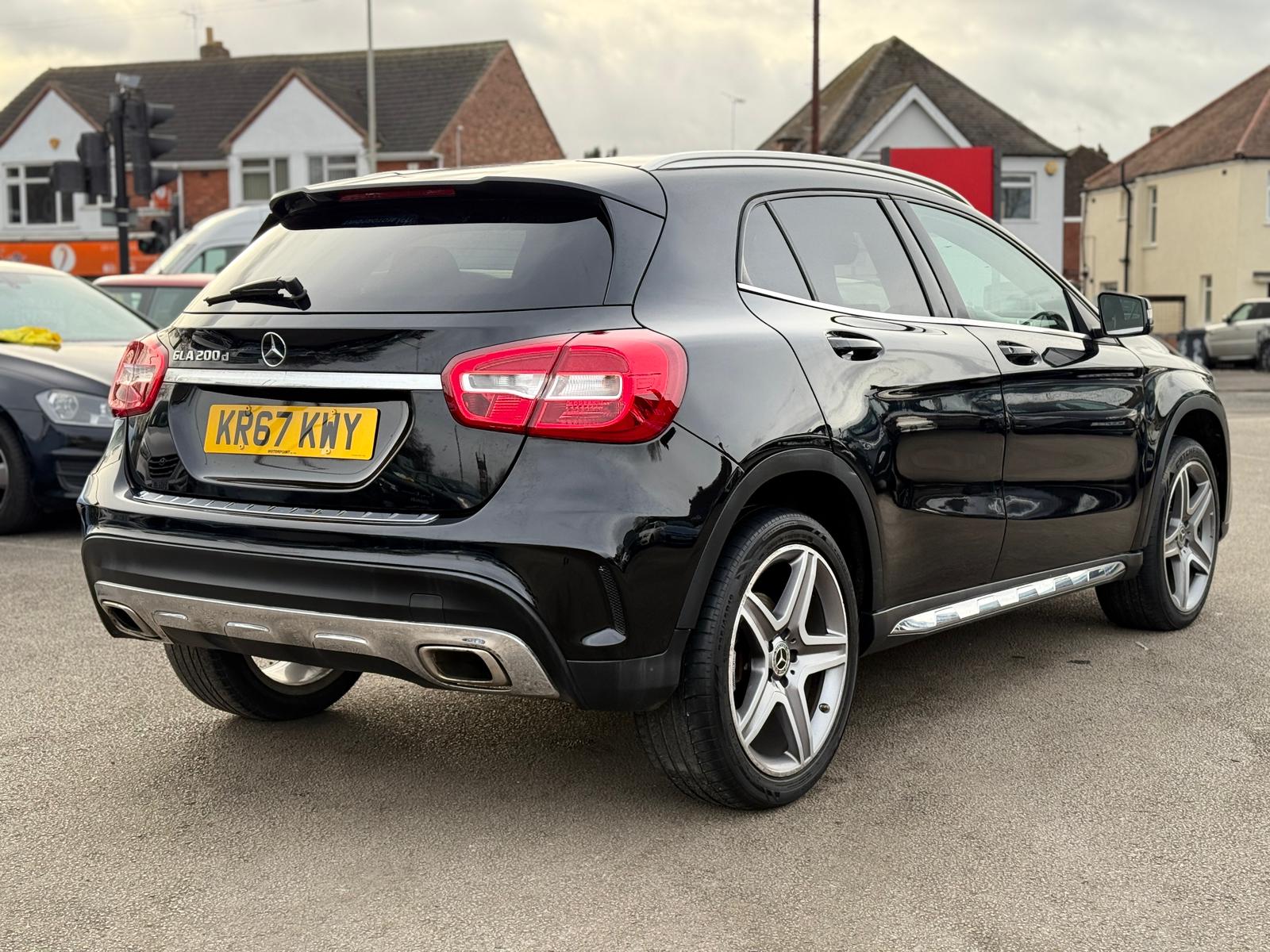 Mercedes-Benz GLA AMG Line (2017) Automatic