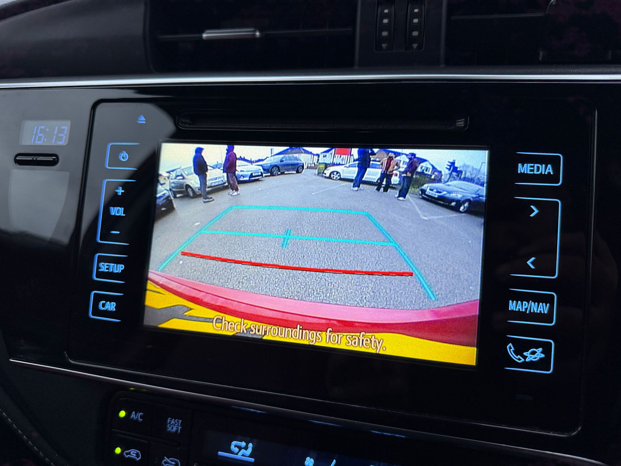 Toyota Auris Design 2018 Hybrid Automatic