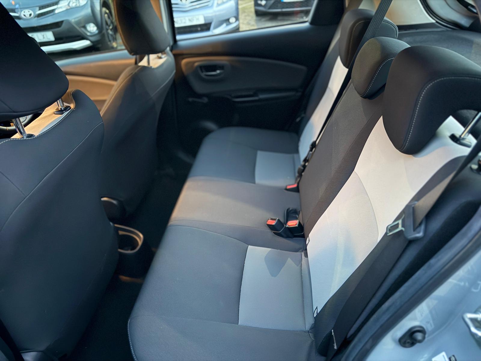 Toyota Yaris Icon Tech 2018 Hybrid Automatic