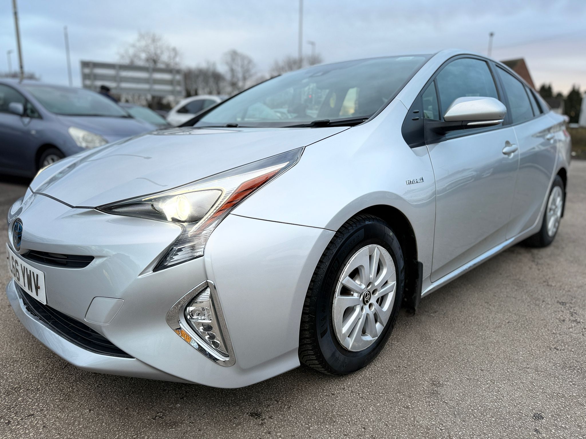 Toyota Prius Business Edition 2017 Hybrid Automatic
