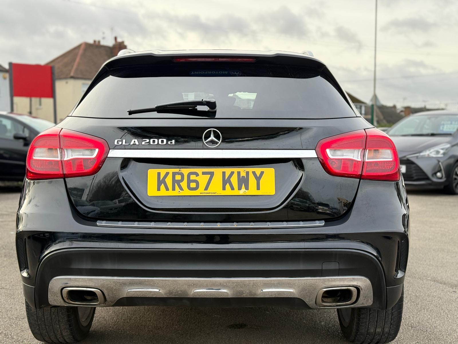 Mercedes-Benz GLA AMG Line (2017) Automatic