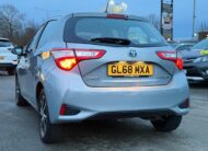 Toyota Yaris Icon Tech 2018 Hybrid Automatic