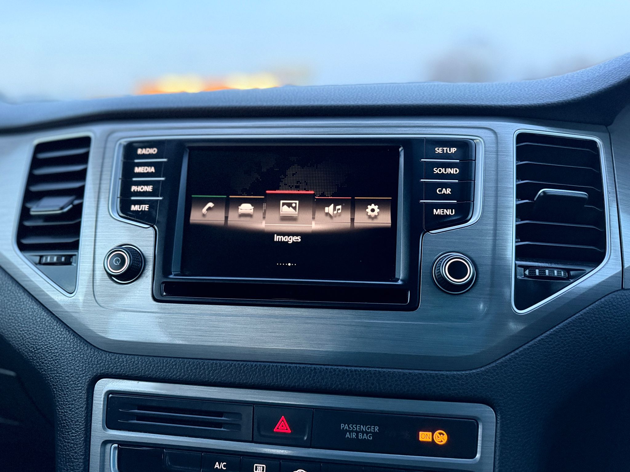 Volkswagen Golf SVSE 2015 Automatic