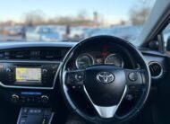 Toyota Auris Excel 2015 Hybrid Automatic