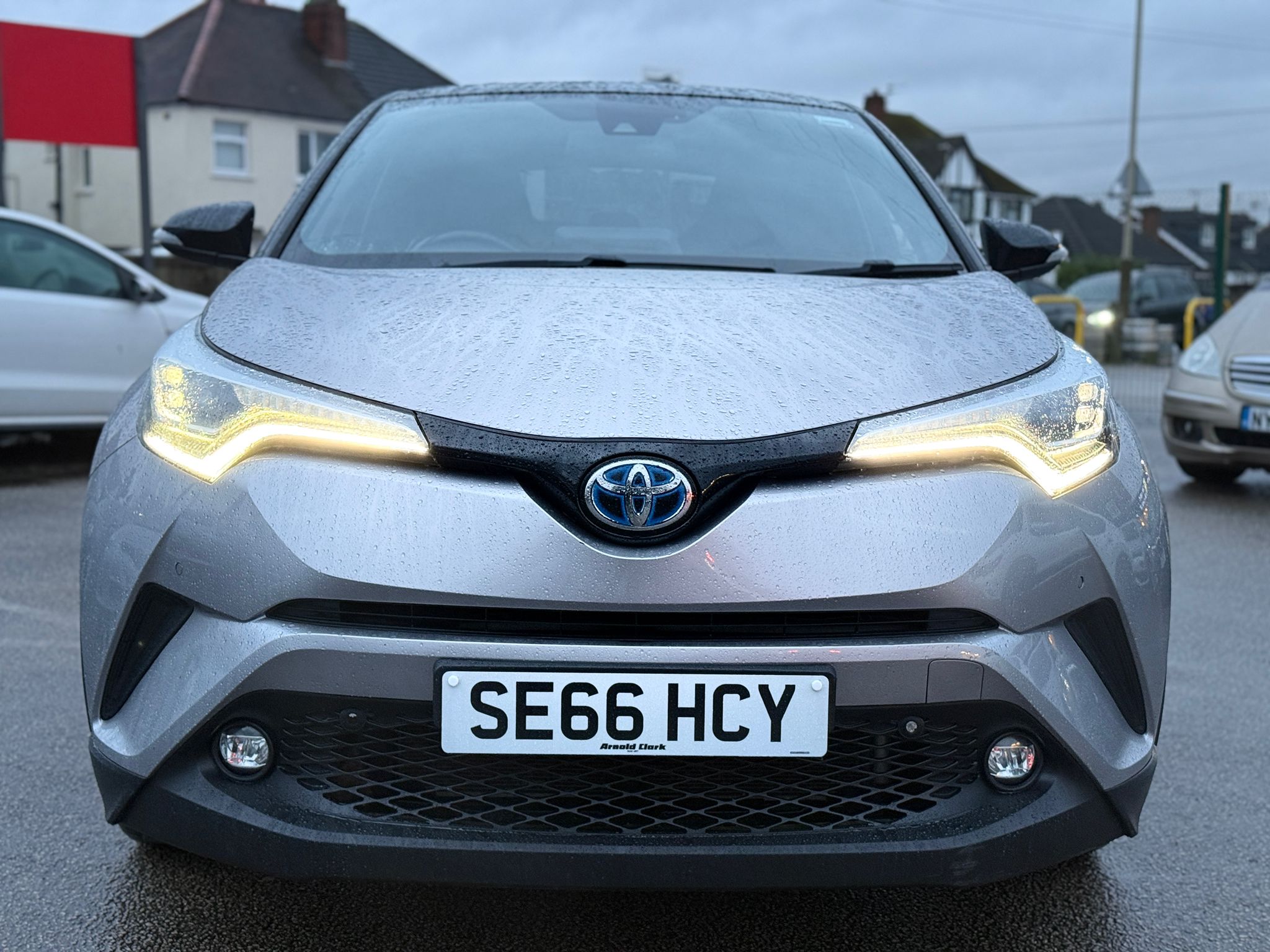 Toyota C-HR Dynamic 2017 Hybrid Automatic