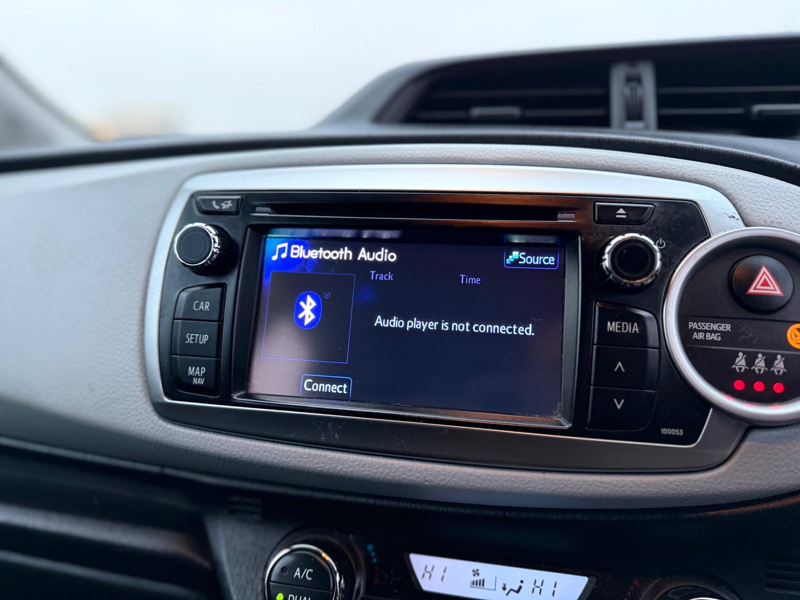 Toyota Yaris Icon Plus 2014 Hybrid Automatic