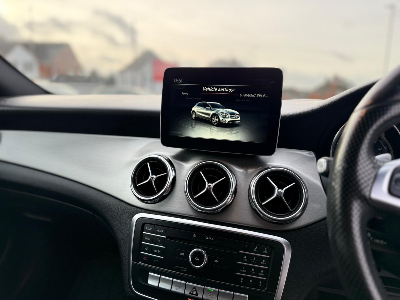 Mercedes-Benz GLA AMG Line (2017) Automatic