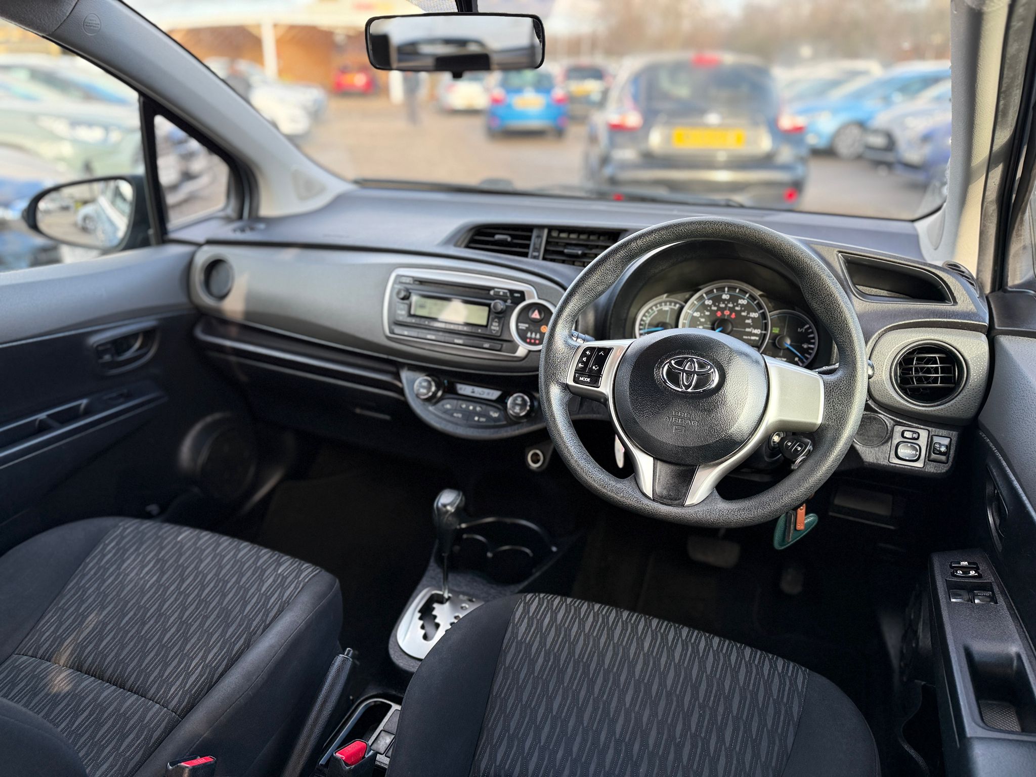 Toyota Yaris Active 2014 Hybrid Automatic