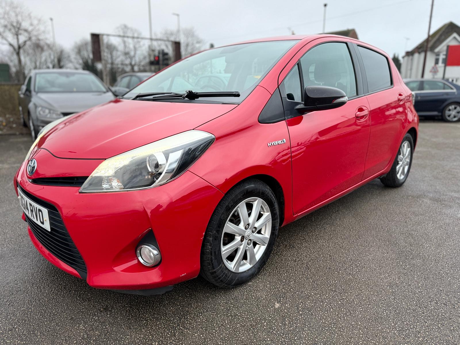 Toyota Yaris Icon Plus 2014 Hybrid Automatic