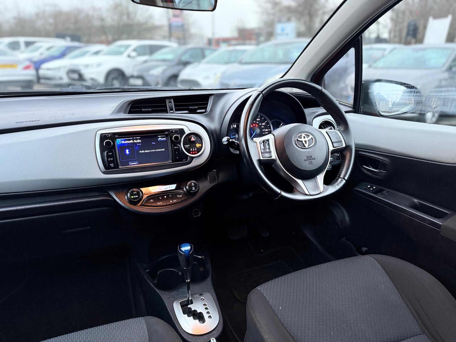 Toyota Yaris Icon Plus 2014 Hybrid Automatic