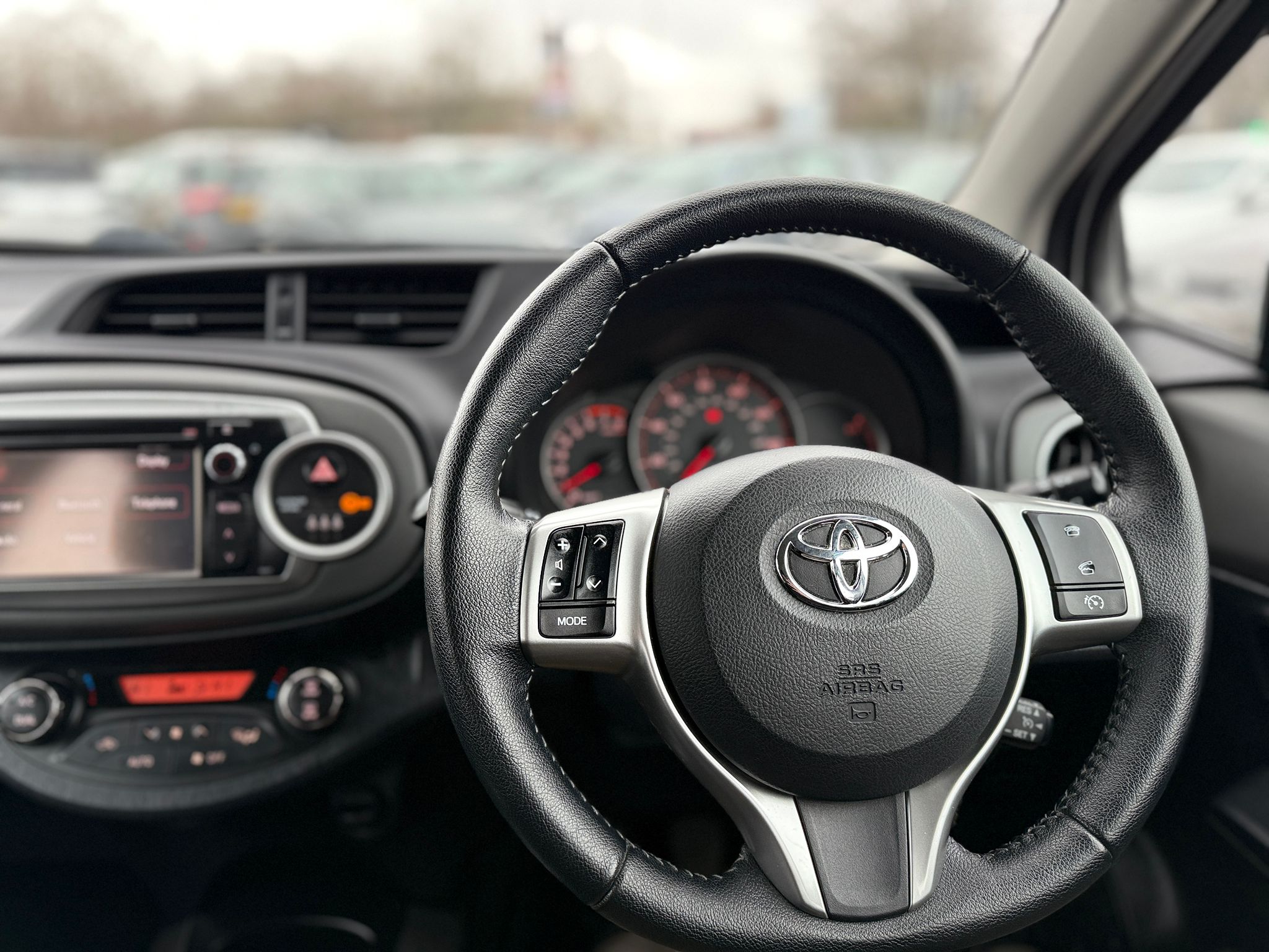 Toyota Yaris Icon Plus 2014