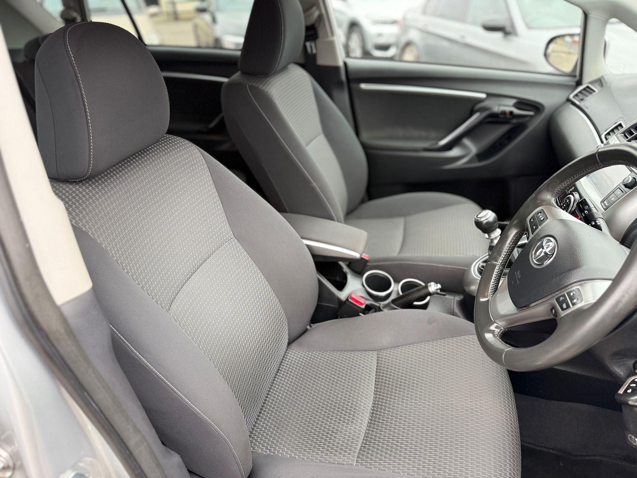 Toyota Verso Icon 2015