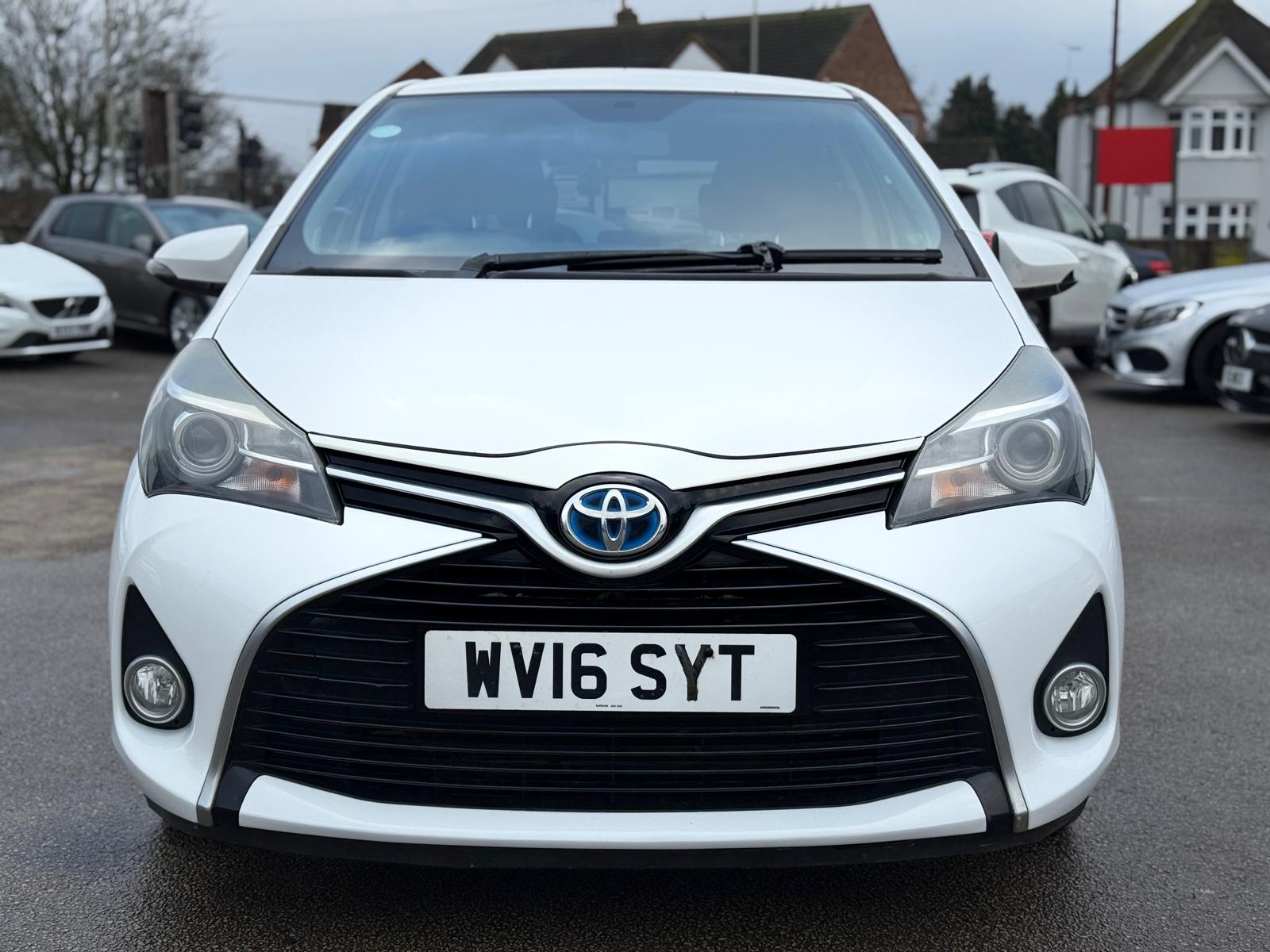 Toyota Yaris Icon 2016 Hybrid Automatic