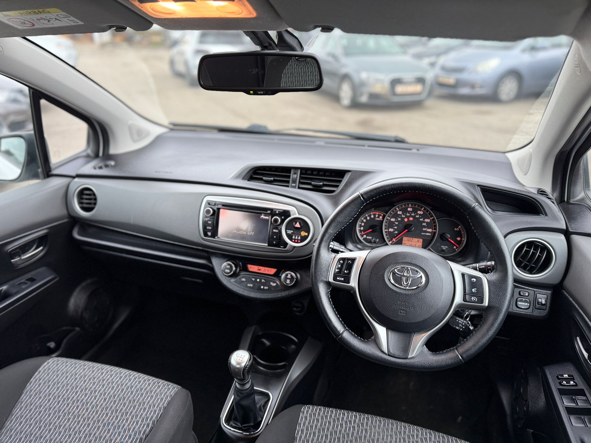 Toyota Yaris Icon Plus 2014