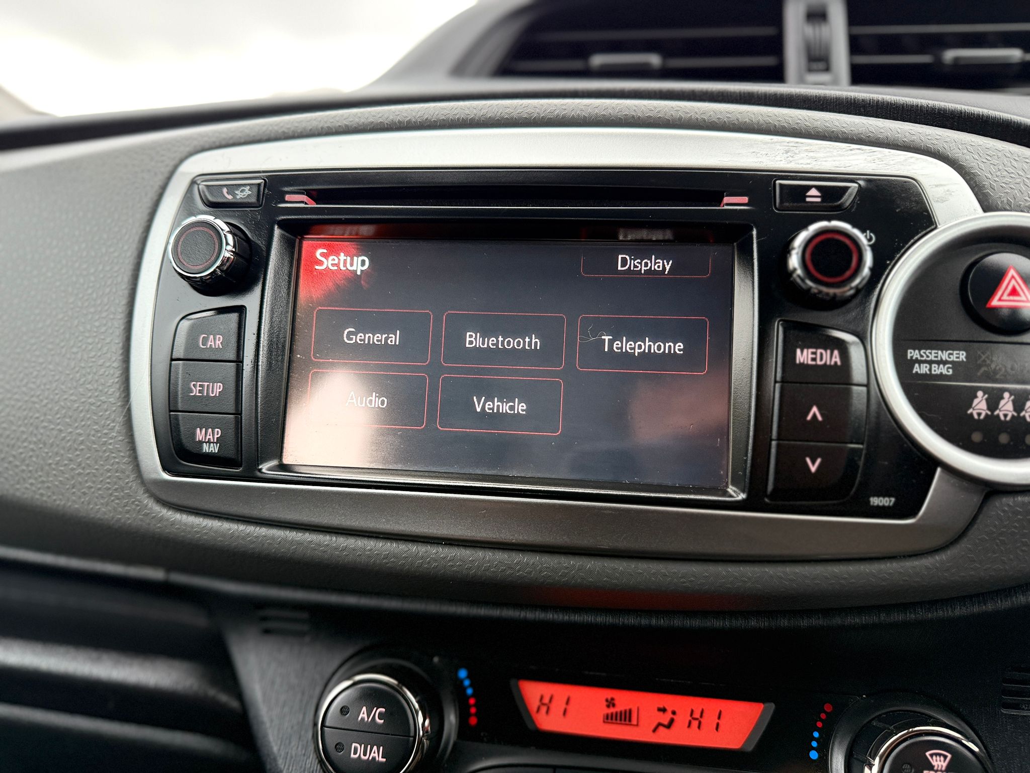 Toyota Yaris Icon Plus 2014