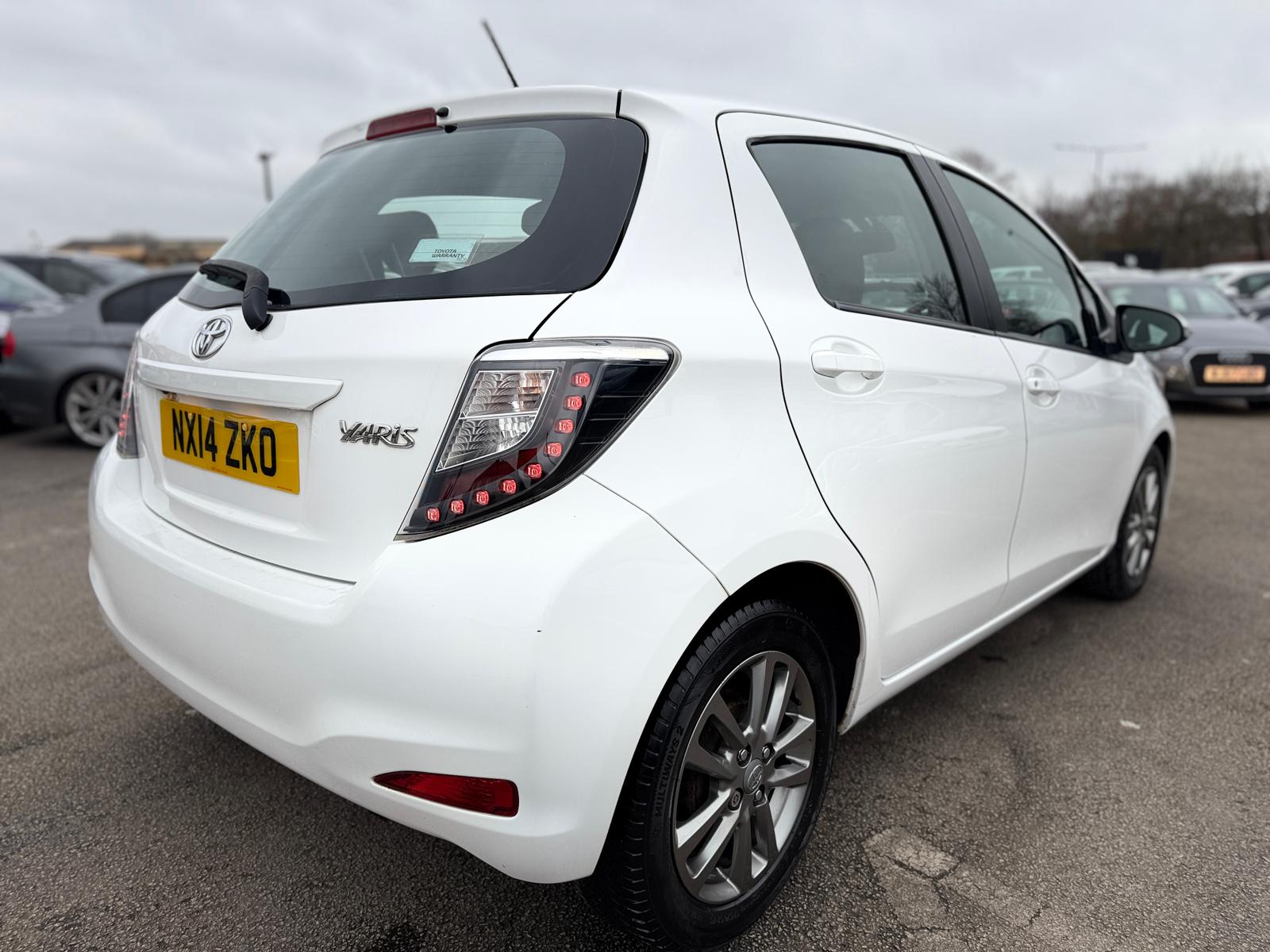 Toyota Yaris Icon Plus 2014