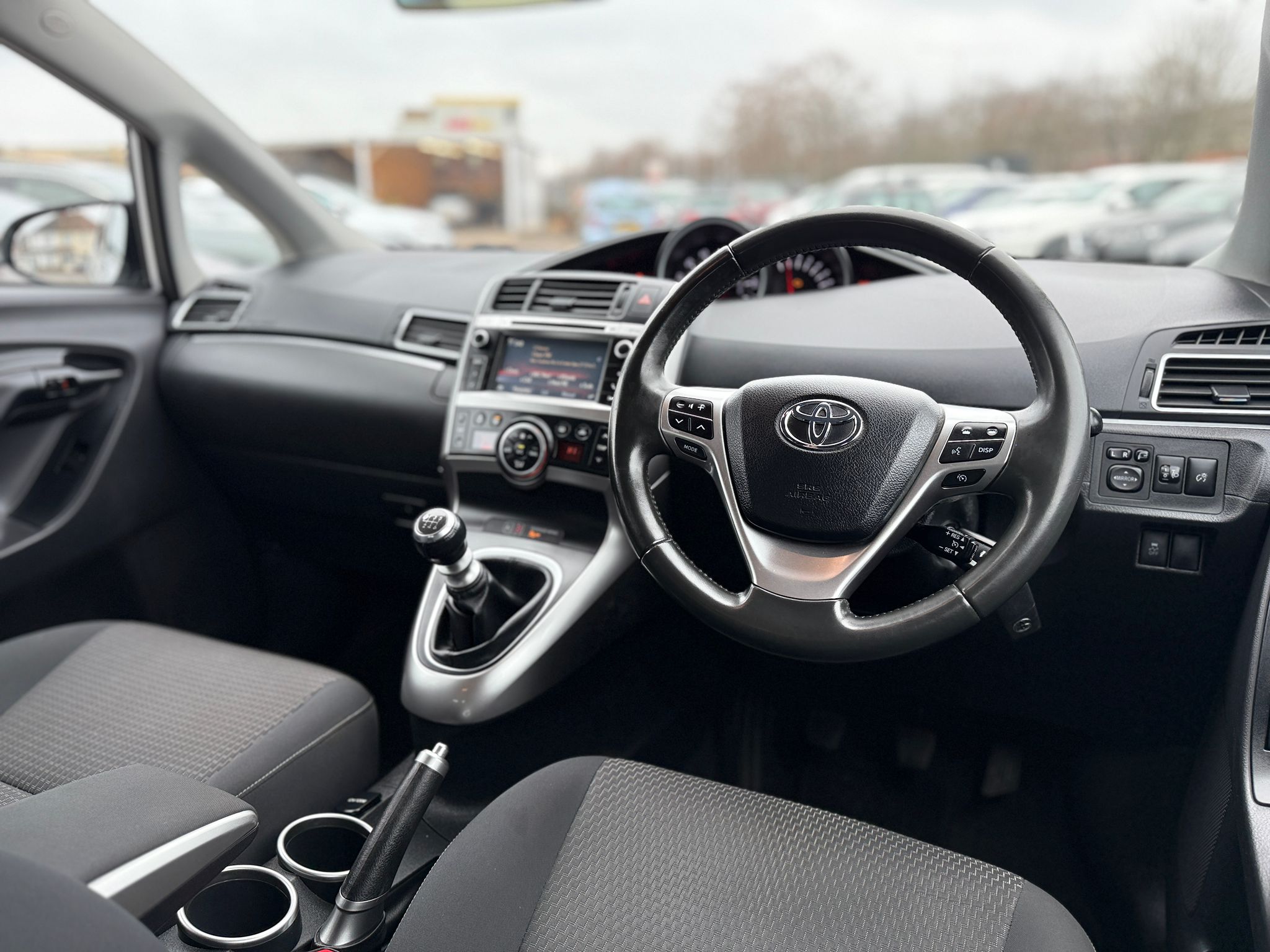 Toyota Verso Icon 2015