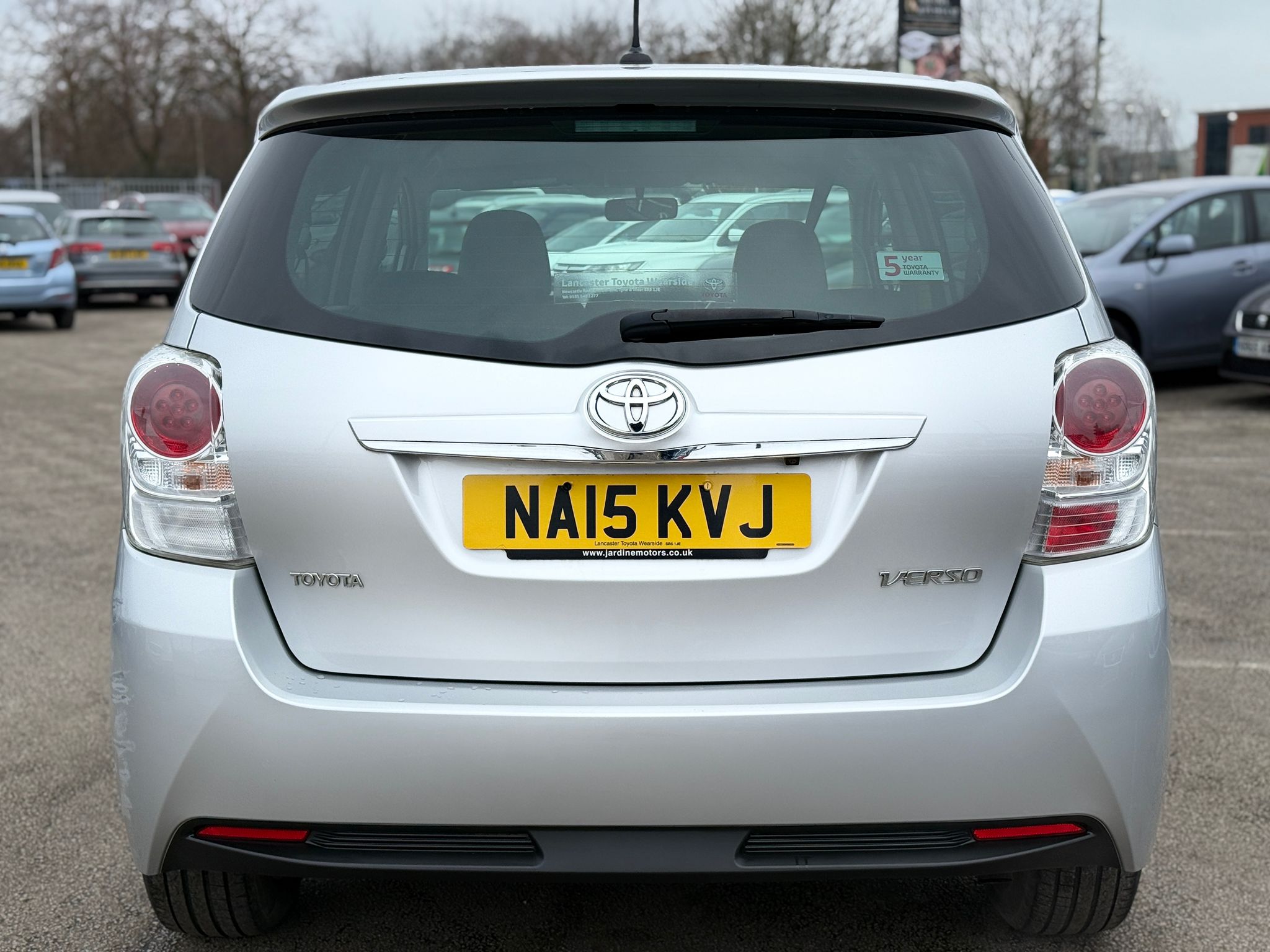 Toyota Verso Icon 2015