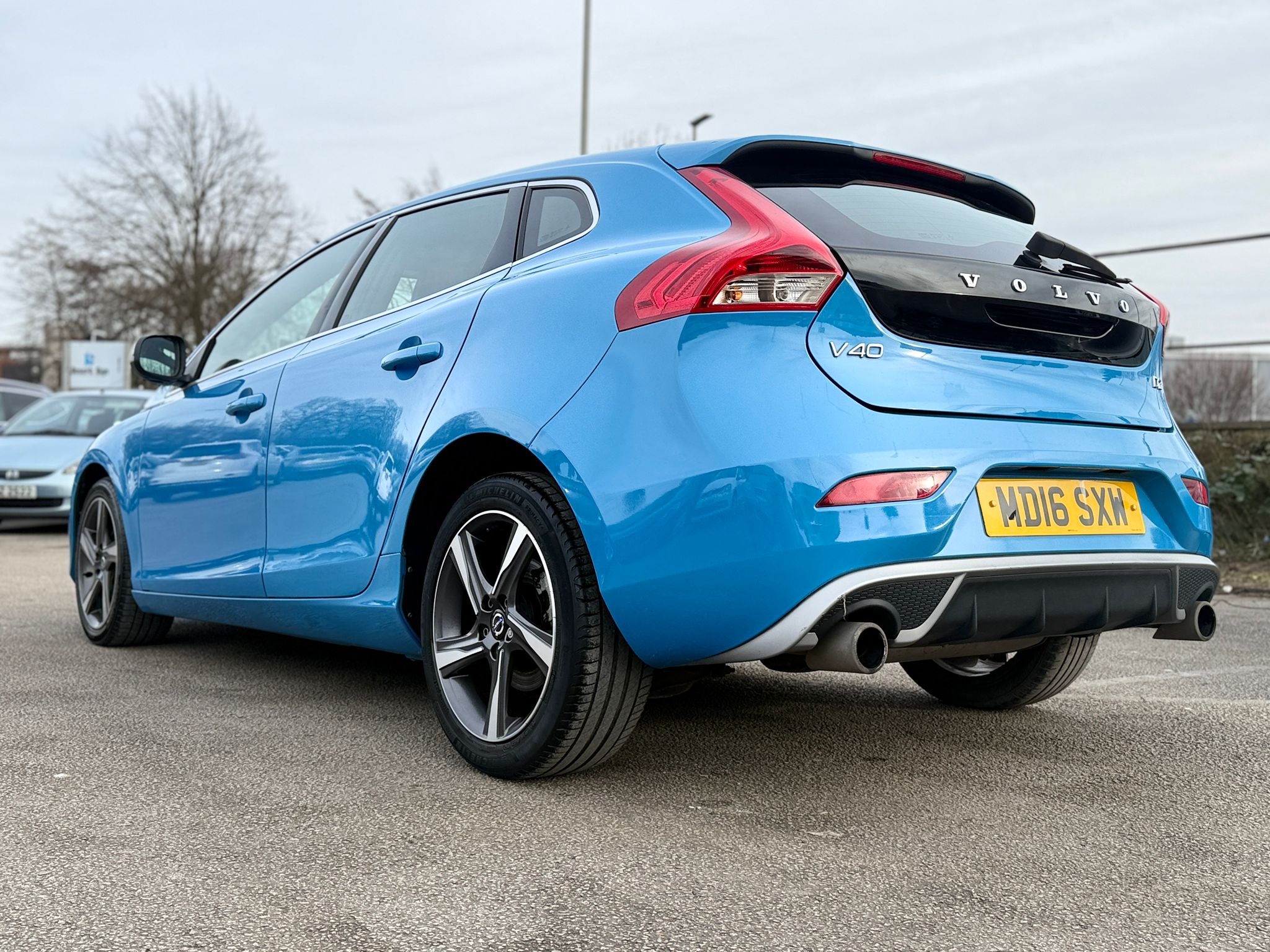 Volvo V40 R-Design Nav 2016 2.0 D2 Diesel Car