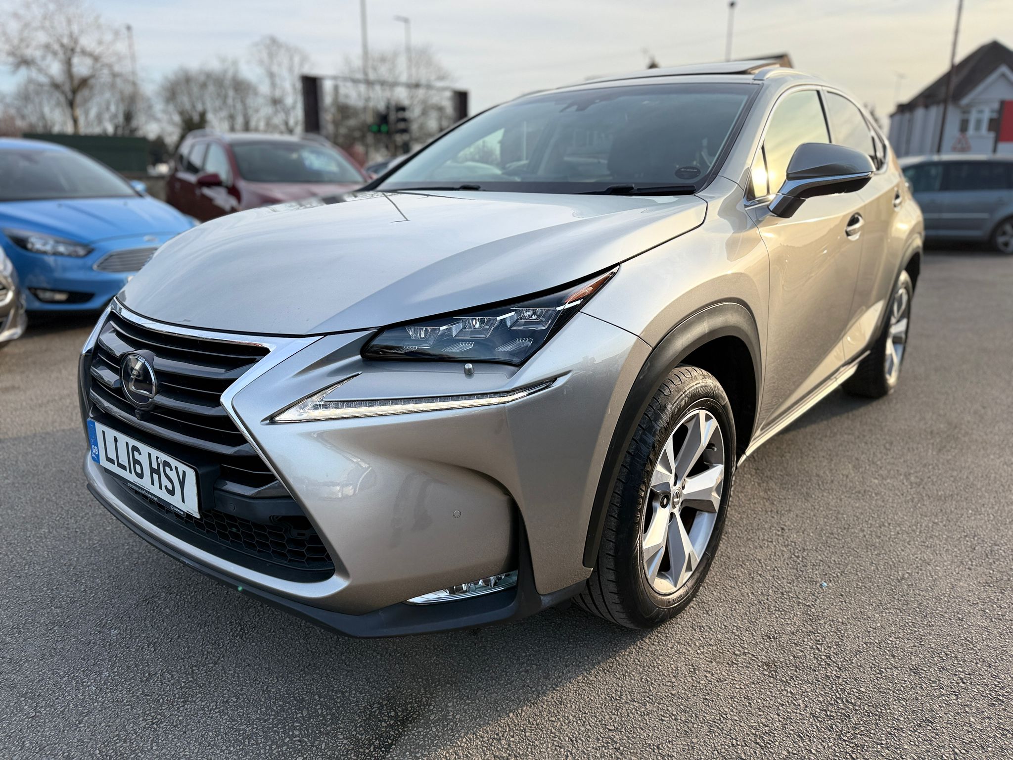 Lexus NX Premier 2016 2.5 300h Premier SUV 5dr Petrol Hybrid E-CVT 4WD Automatic